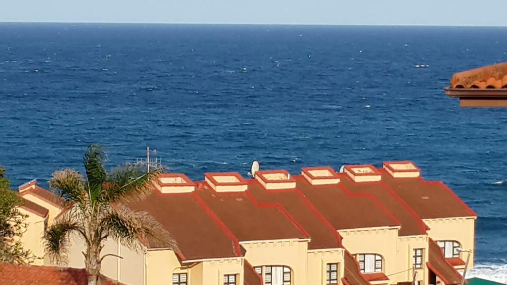 Topanga Holiday Home Uvongo Beach Exterior foto